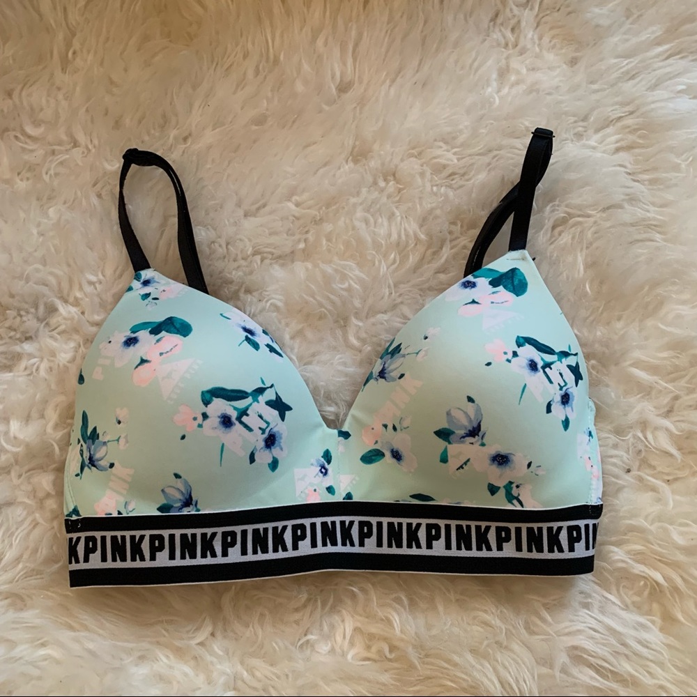 VS PINK Wear Everywhere wireless lightly lined bra